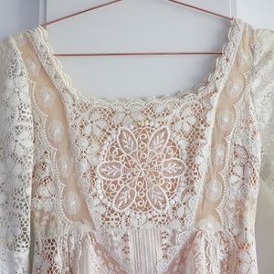 1970s Vintage Boho / Country Lace Wedding Dress